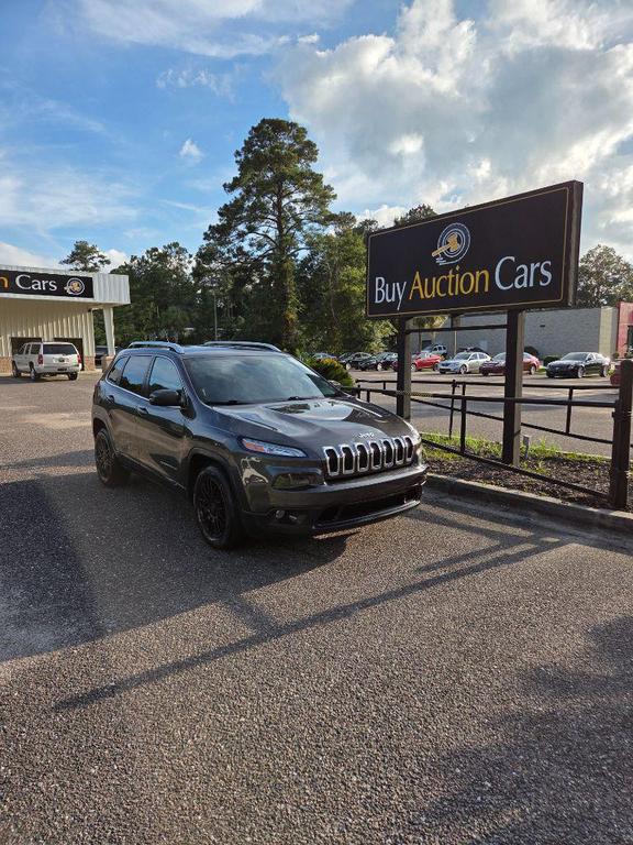 used 2016 Jeep Cherokee car, priced at $4,100