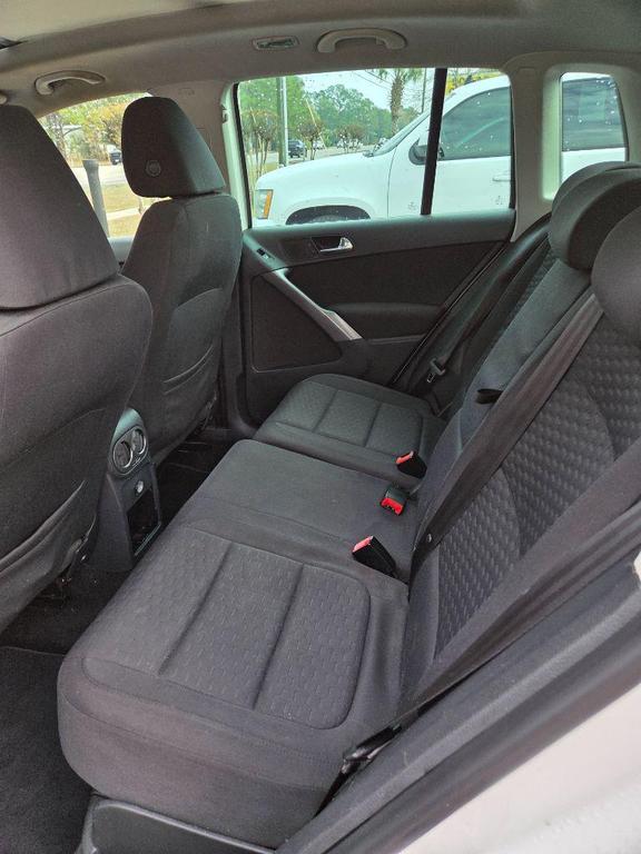 used 2009 Volkswagen Tiguan car, priced at $2,800