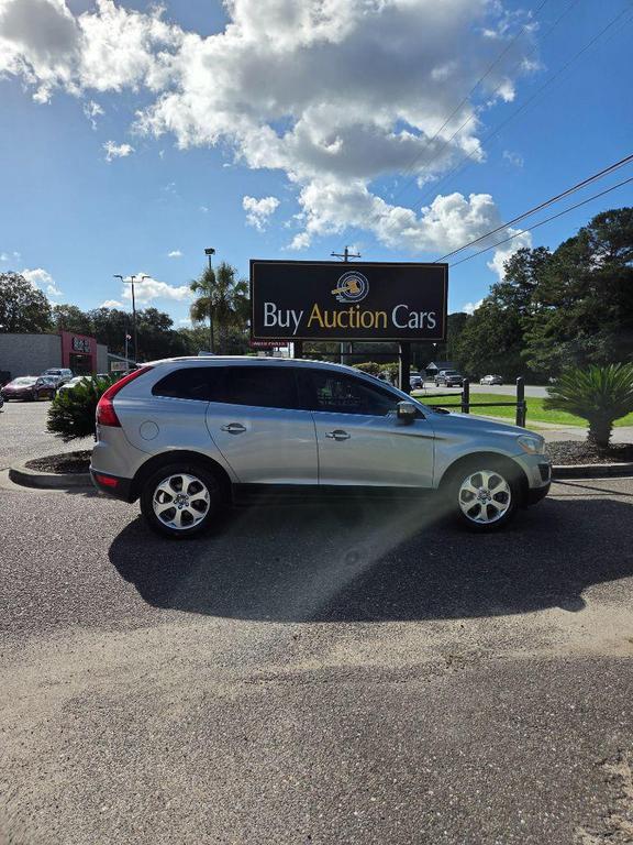 used 2013 Volvo XC60 car, priced at $3,500