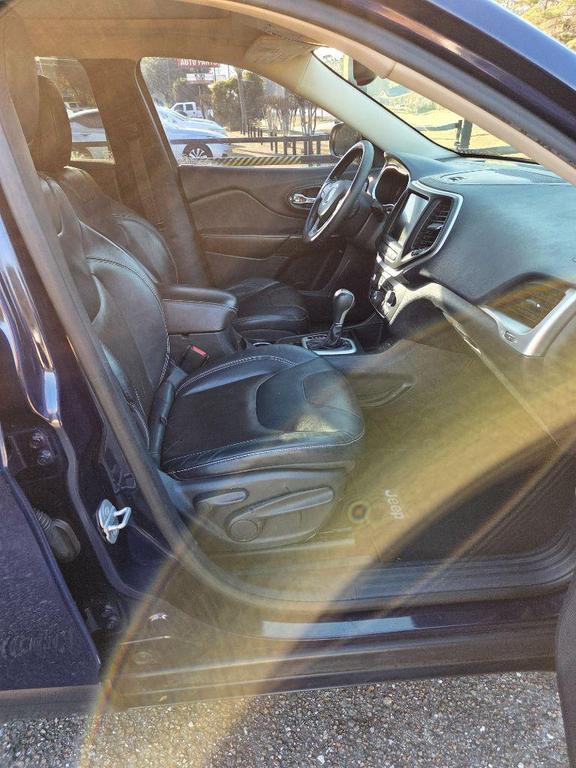 used 2015 Jeep Cherokee car, priced at $4,200