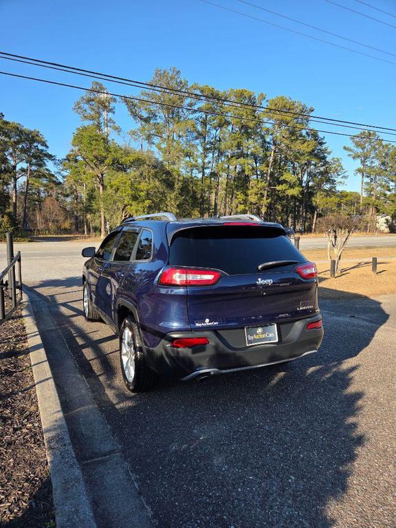 used 2015 Jeep Cherokee car, priced at $4,200