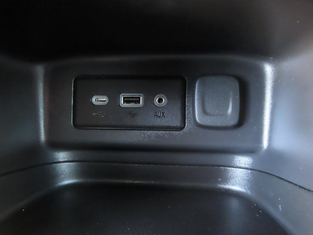 used 2023 Chevrolet Equinox car, priced at $20,500