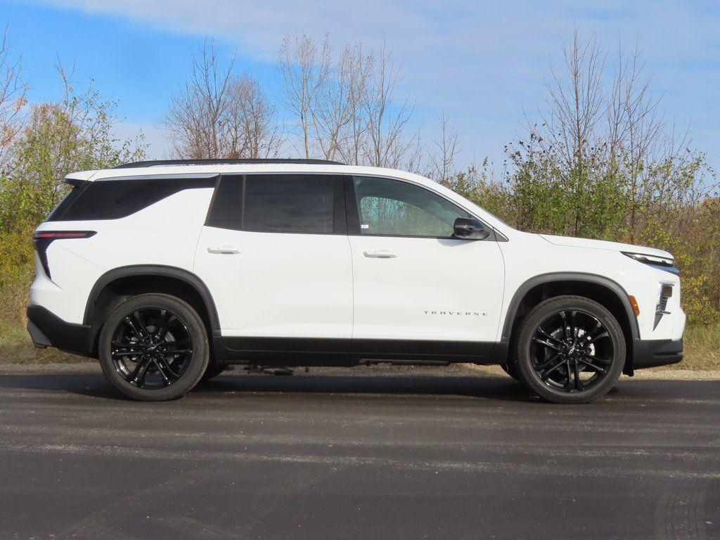 new 2026 Chevrolet Traverse car, priced at $50,602