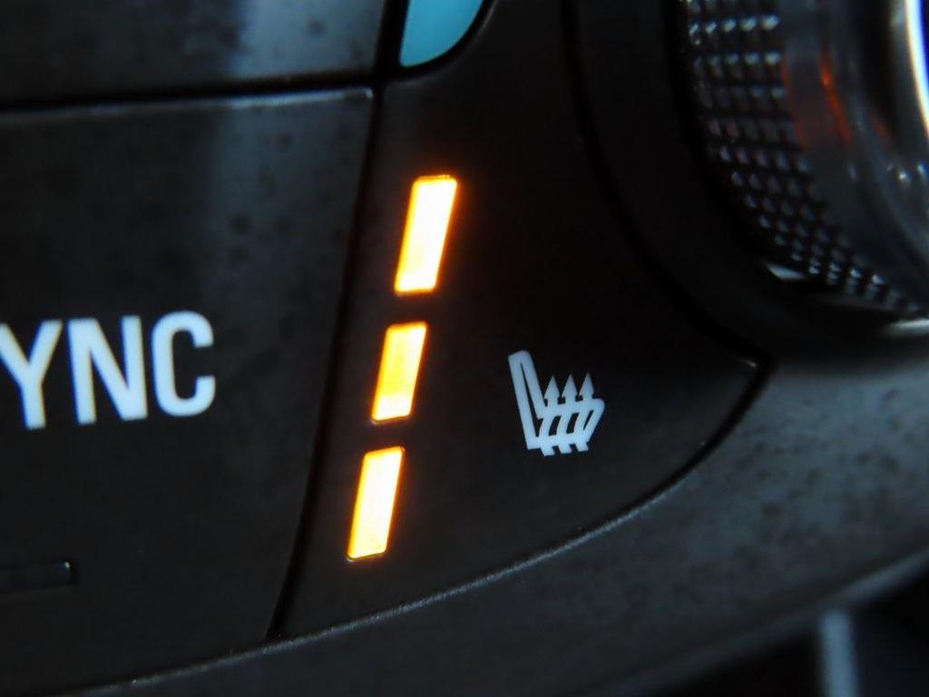 used 2021 Chevrolet Traverse car, priced at $28,877