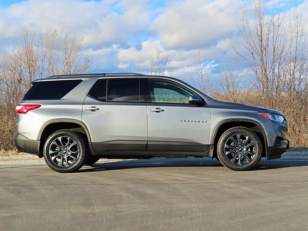 used 2021 Chevrolet Traverse car, priced at $28,877