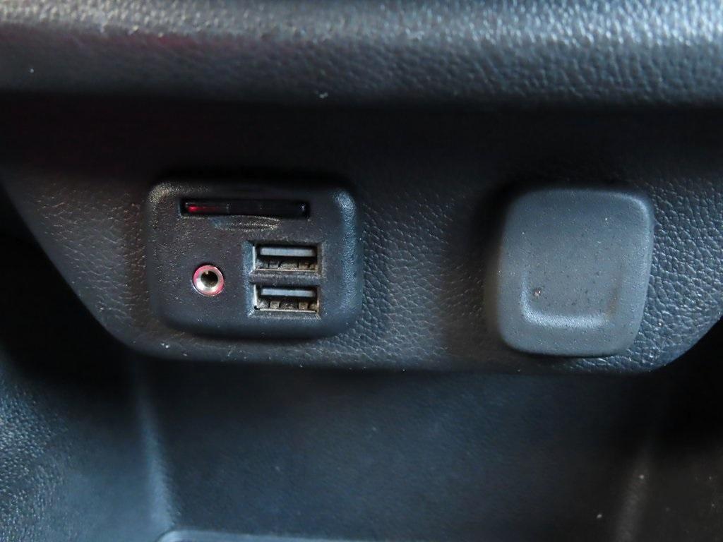 used 2021 Chevrolet Traverse car, priced at $28,877