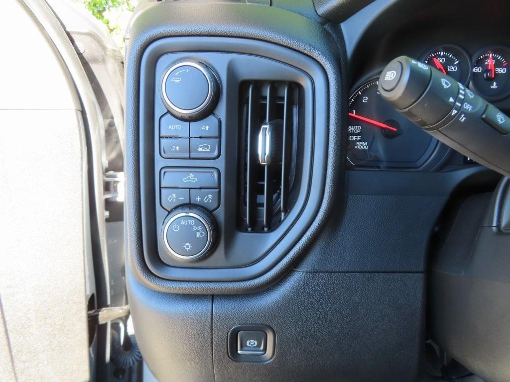 used 2024 Chevrolet Silverado 1500 car, priced at $35,776