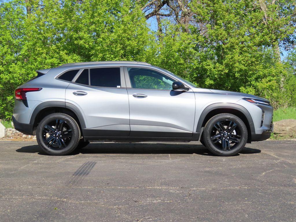 used 2024 Chevrolet Trax car, priced at $23,515