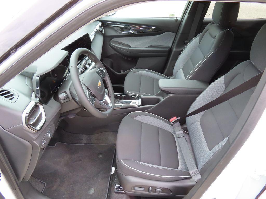 new 2026 Chevrolet TrailBlazer car, priced at $28,354