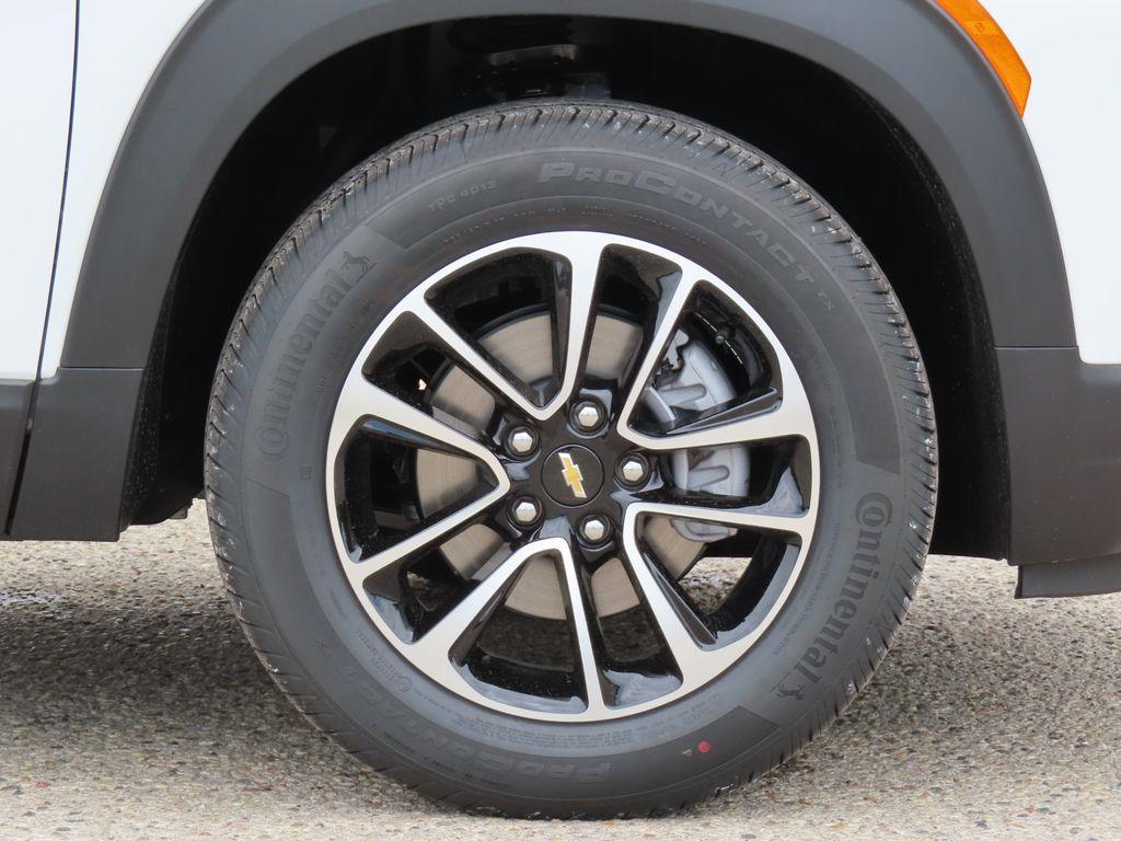new 2026 Chevrolet TrailBlazer car, priced at $28,354