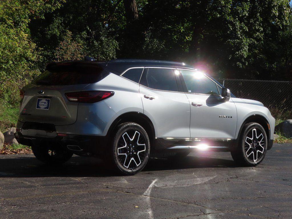 new 2025 Chevrolet Blazer car, priced at $50,226
