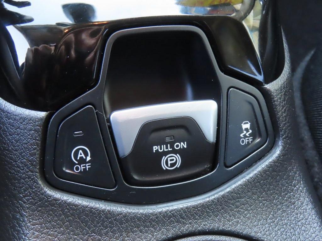 used 2018 Jeep Compass car, priced at $13,250