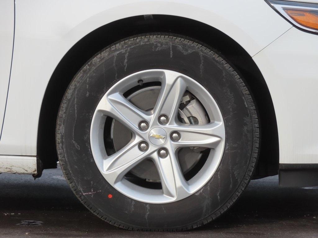 new 2025 Chevrolet Malibu car, priced at $25,531