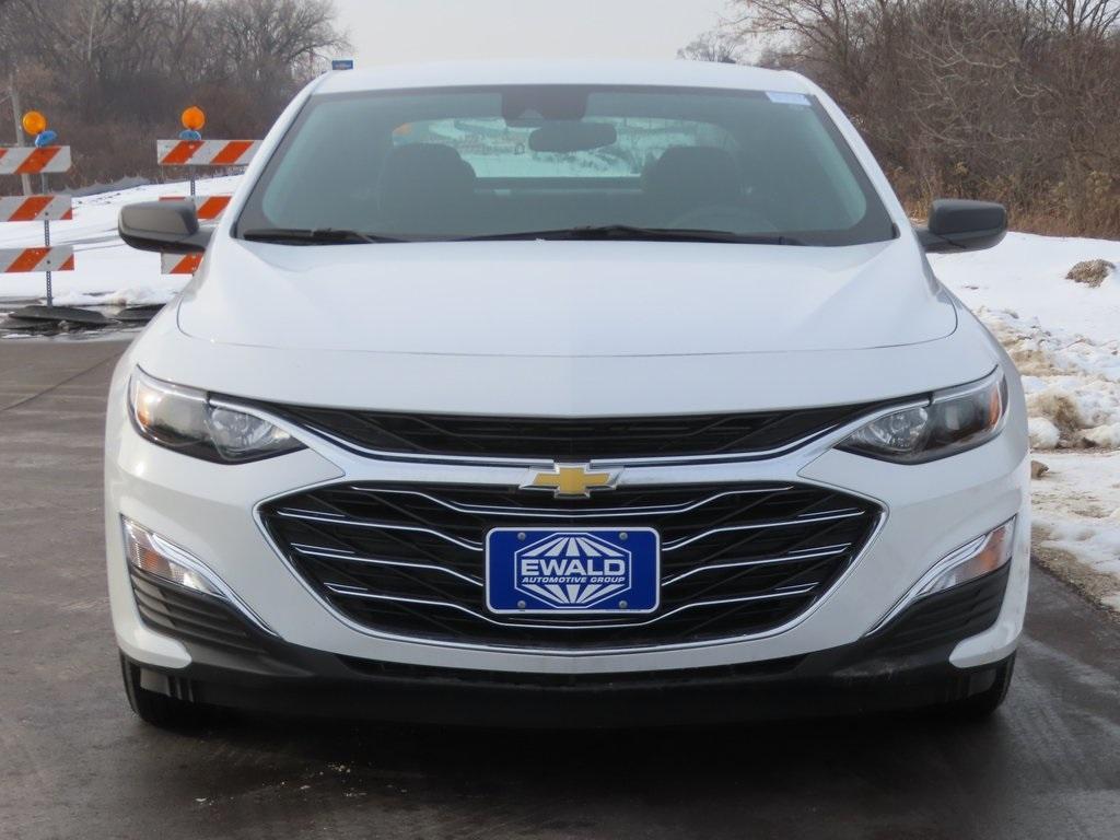 new 2025 Chevrolet Malibu car, priced at $25,531