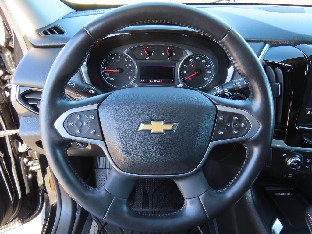 used 2021 Chevrolet Traverse car, priced at $30,366
