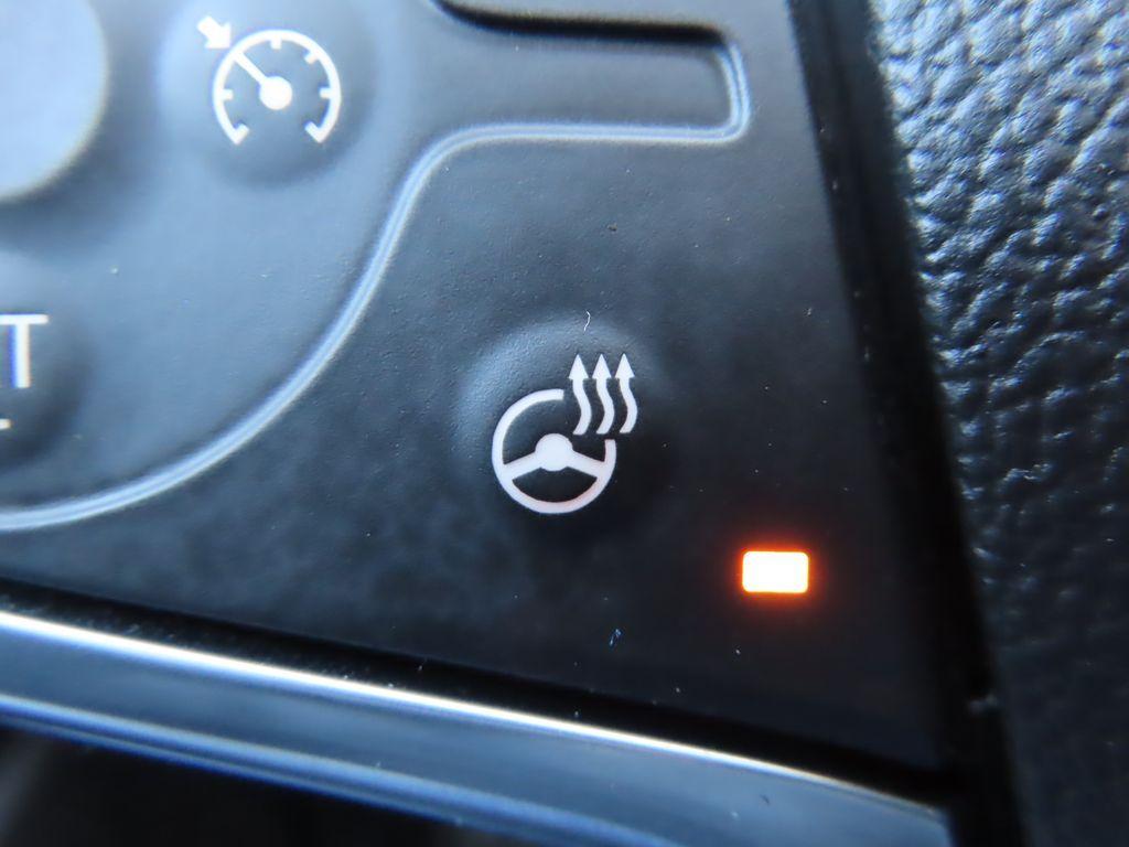 used 2021 Chevrolet Traverse car, priced at $30,366