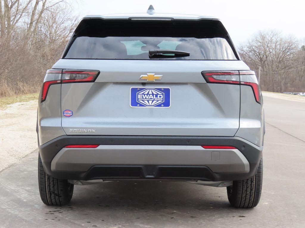 new 2026 Chevrolet Equinox car, priced at $29,097