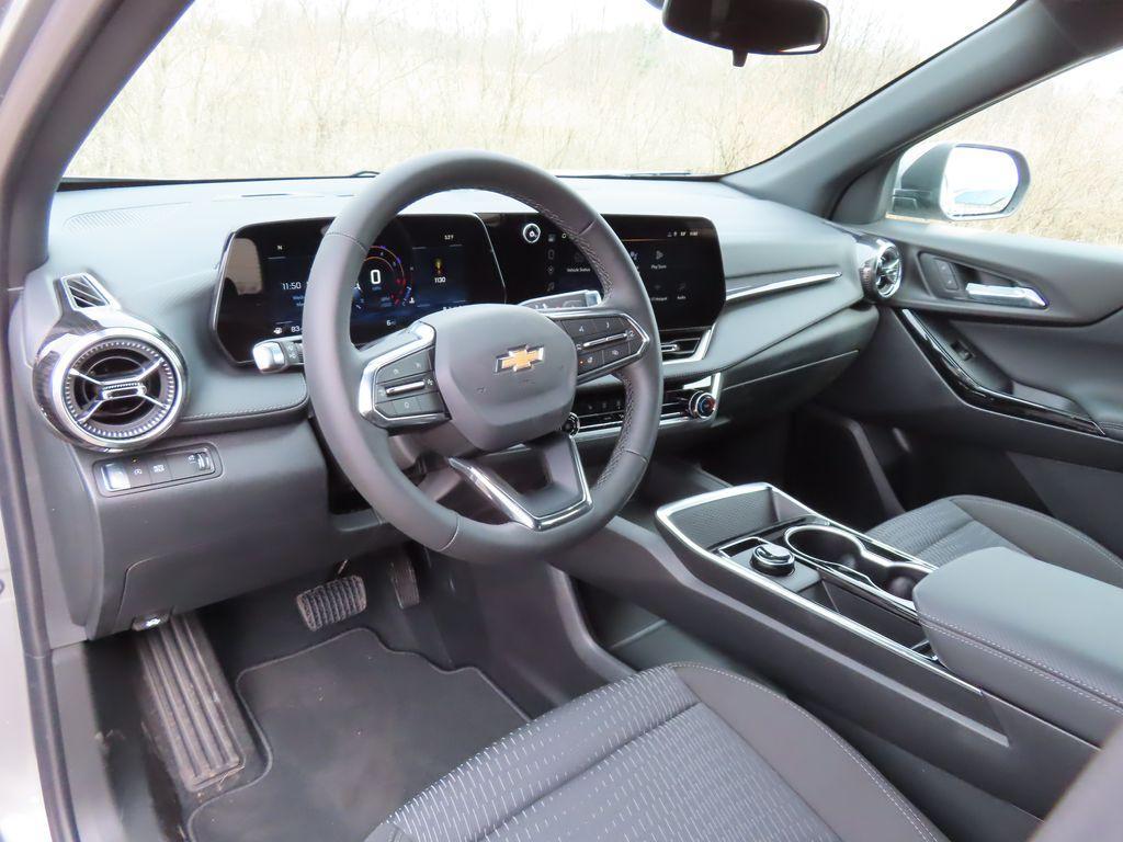 new 2026 Chevrolet Equinox car, priced at $29,097