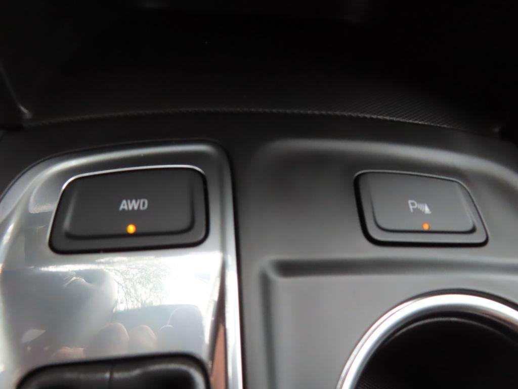 used 2024 Chevrolet Equinox car, priced at $25,058