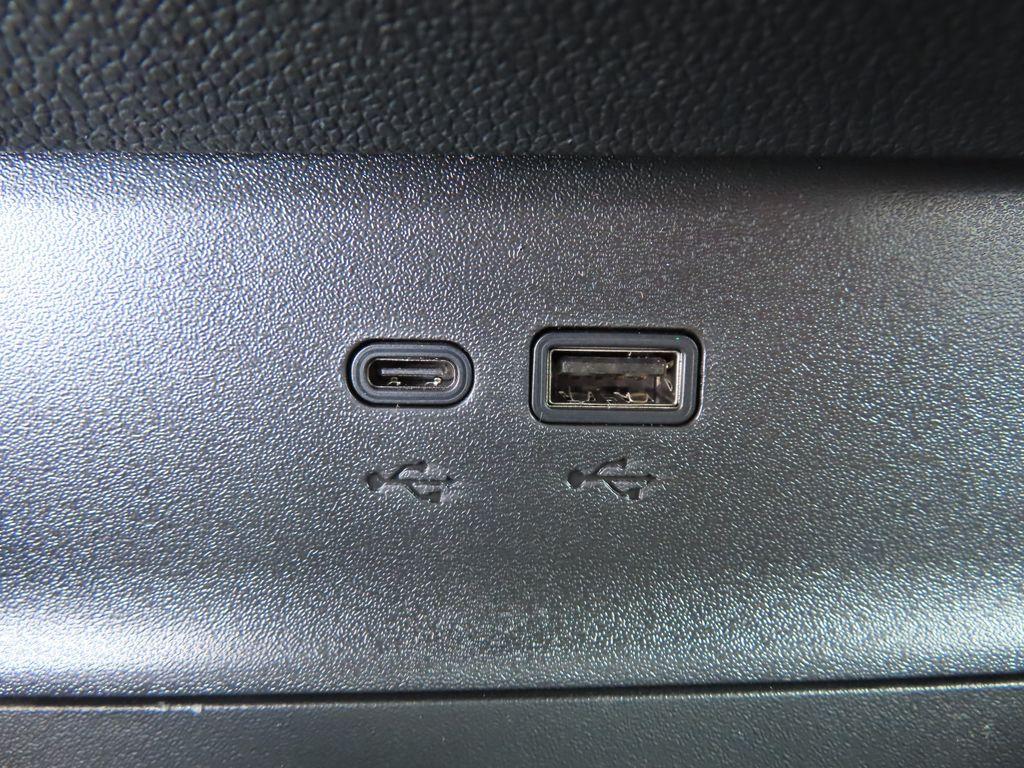 new 2026 Chevrolet Equinox car, priced at $34,089