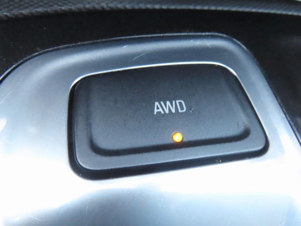 used 2023 Chevrolet Equinox car, priced at $21,232