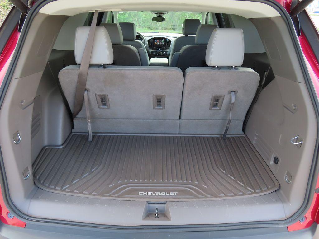 used 2019 Chevrolet Traverse car, priced at $13,233