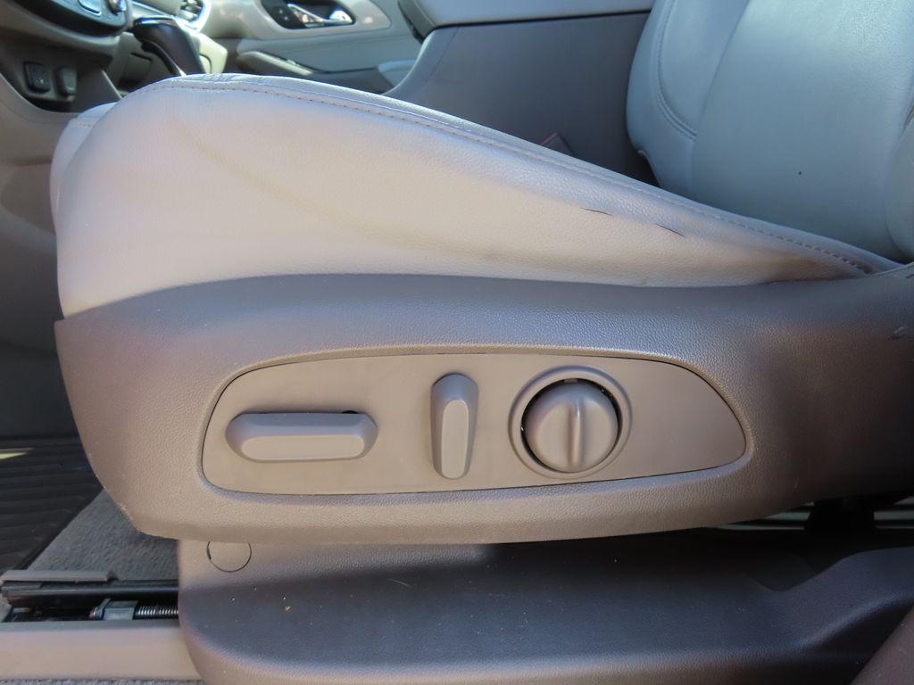 used 2019 Chevrolet Traverse car, priced at $13,233