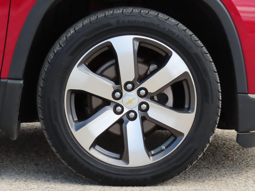 used 2019 Chevrolet Traverse car, priced at $13,233