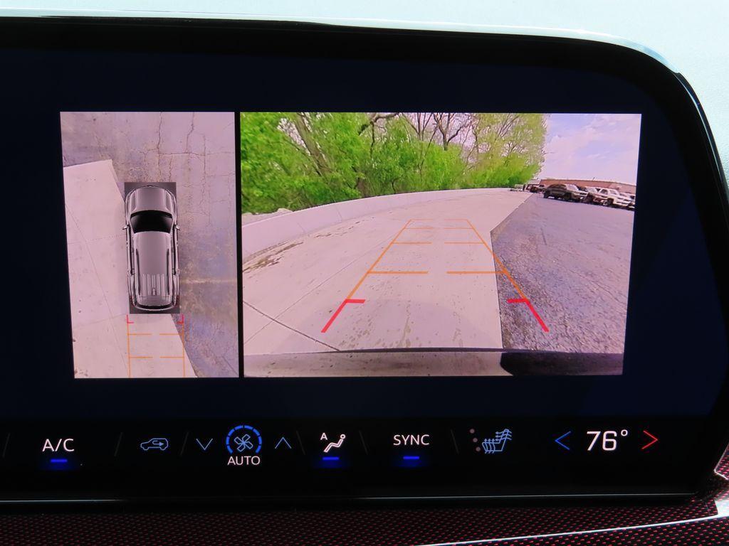 new 2026 Chevrolet Traverse car, priced at $53,984