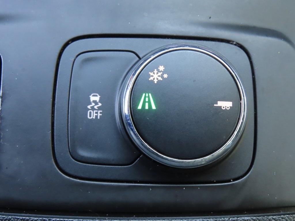 used 2020 Chevrolet Traverse car, priced at $17,333