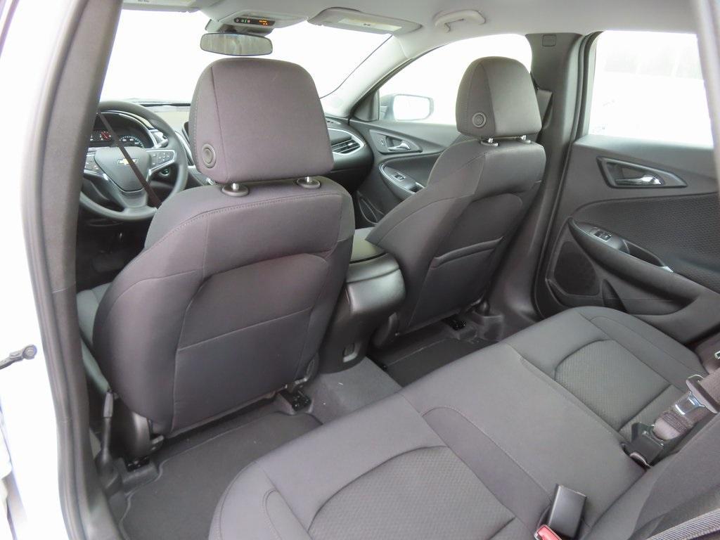 new 2025 Chevrolet Malibu car, priced at $25,531