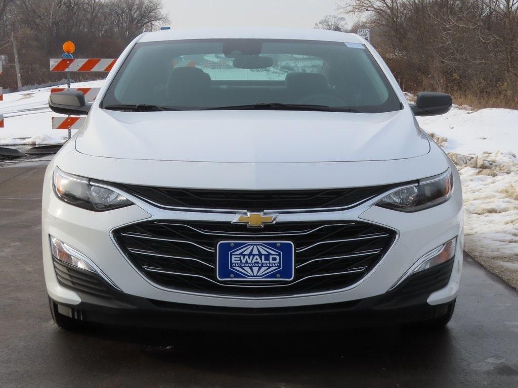 new 2025 Chevrolet Malibu car, priced at $25,531