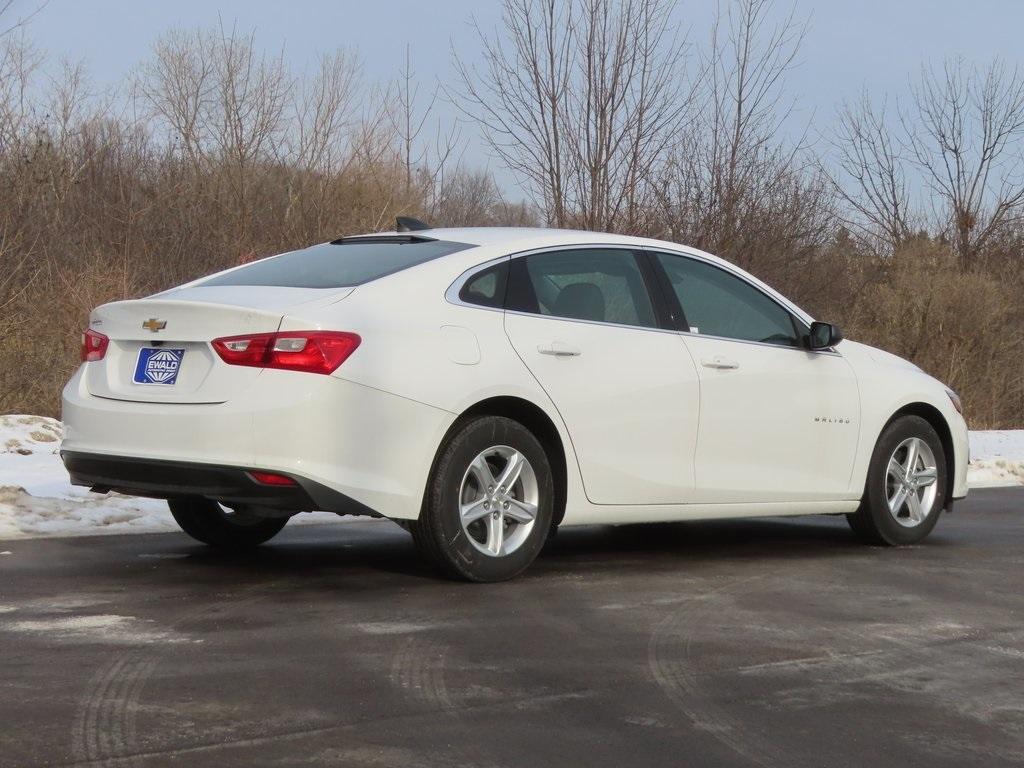 new 2025 Chevrolet Malibu car, priced at $25,531
