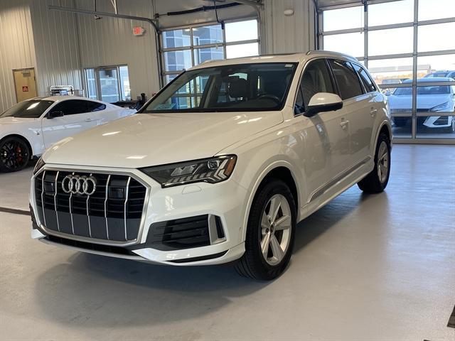 used 2024 Audi Q7 car, priced at $38,990
