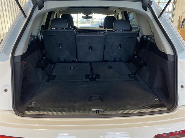 used 2024 Audi Q7 car, priced at $38,990