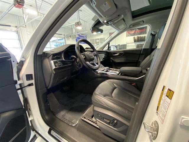 used 2024 Audi Q7 car, priced at $38,990