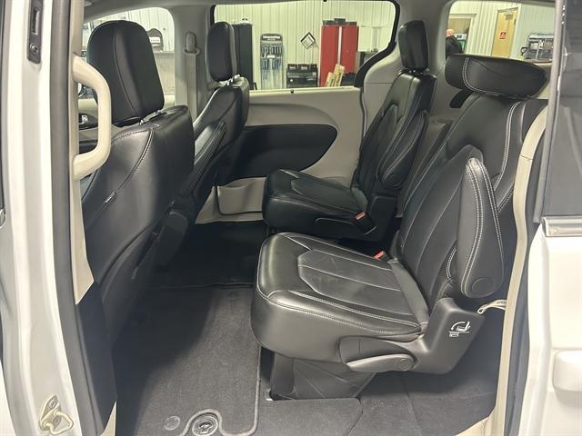 used 2024 Chrysler Pacifica car, priced at $29,500