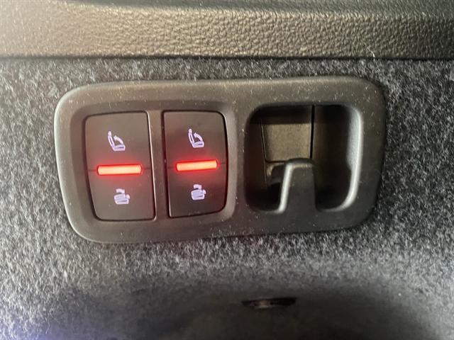 used 2023 Audi Q7 car, priced at $33,511