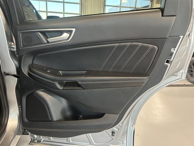 used 2022 Ford Edge car, priced at $27,354