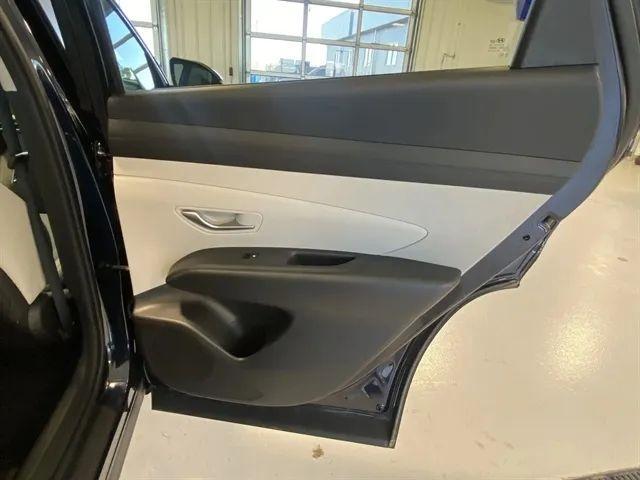 used 2025 Hyundai TUCSON Hybrid car, priced at $30,000