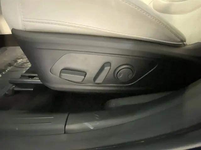 used 2025 Hyundai TUCSON Hybrid car, priced at $30,000