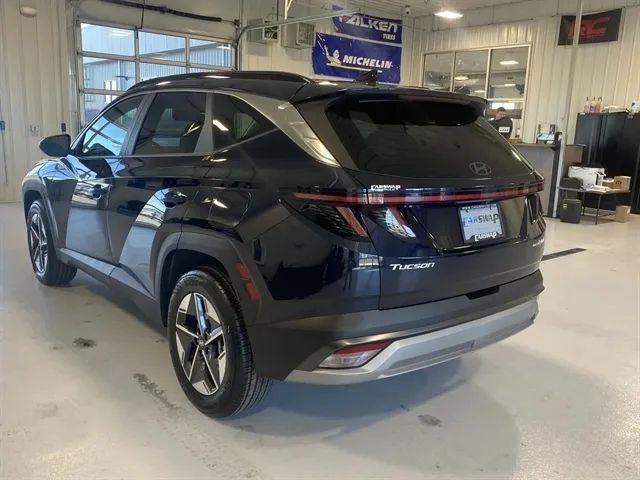 used 2025 Hyundai TUCSON Hybrid car, priced at $30,000