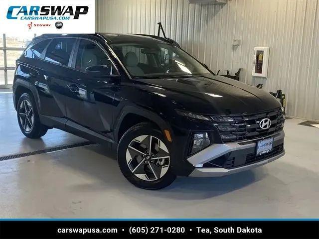 used 2025 Hyundai TUCSON Hybrid car, priced at $30,000