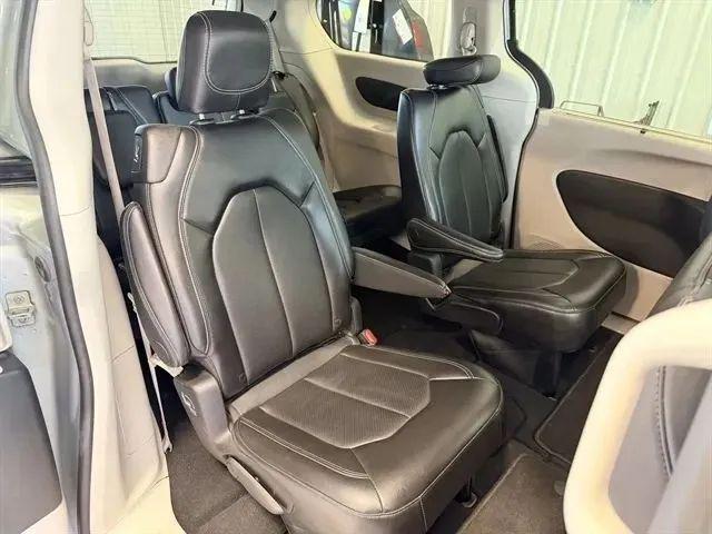 used 2024 Chrysler Pacifica car, priced at $28,249