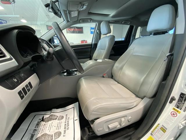 used 2015 Toyota Highlander car, priced at $14,000