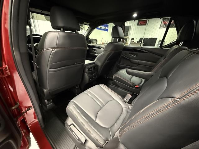 used 2025 Honda Pilot car, priced at $41,849