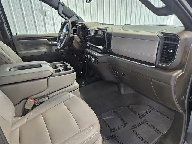 used 2024 GMC Sierra 1500 car, priced at $40,219
