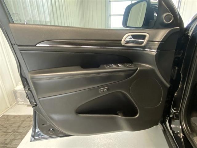 used 2021 Jeep Grand Cherokee car, priced at $26,000