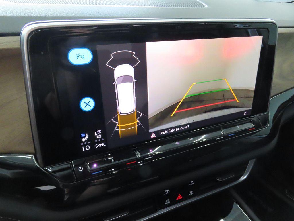 new 2026 Volkswagen Atlas car, priced at $45,185