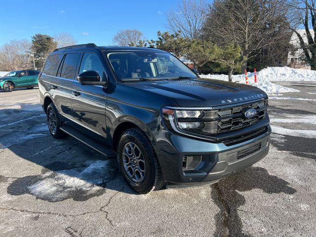 used 2025 Ford Expedition car, priced at $57,995
